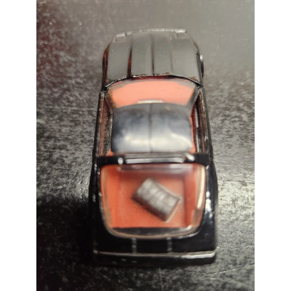 1982 Hot Wheels 80's Corvette - Moveable Hood‎ and Hatch